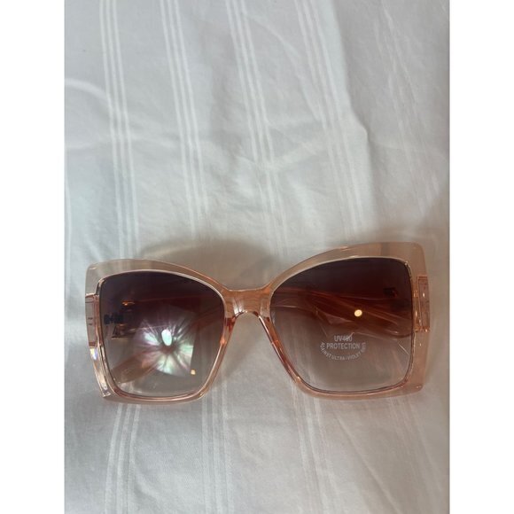 All The Right Angles‎ Cat Eye Frame Sunglasses Blush main image 7